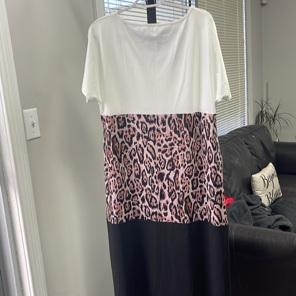 Black and white cheetah dress. Brand new! - Picture 2 of 2